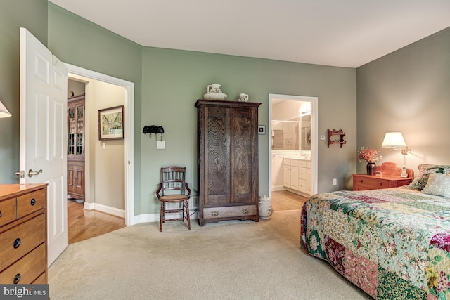 137 Settlers Way, Boalsburg, PA 16827 - bedroom with light carpet and connected bathroom