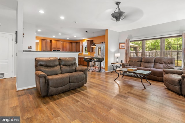1209 Stevenage Ct, Abingdon, MD 21009 - living room featuring baseboards, light wood-type flooring, recessed lighting, and a ceiling fan