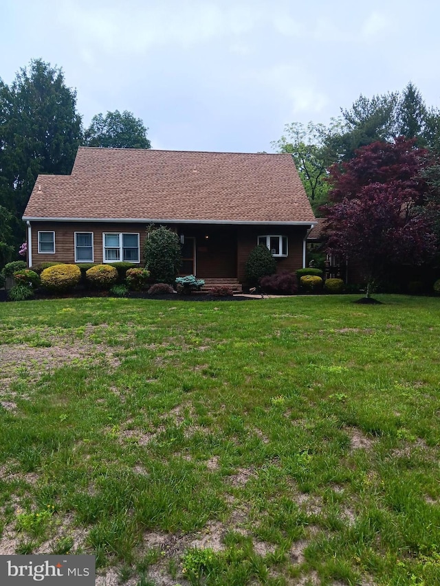 22 Hart Ln, Sewell, NJ 08080 - view of front facade with a front lawn