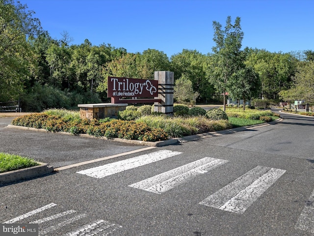 110 Fritillary Ct, Lake Frederick, VA 22630 - community sign featuring uncovered parking