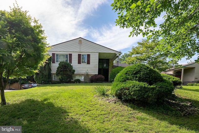 1200 Gainsboro Rd, Bala Cynwyd, PA 19004 - view of front of house featuring a front yard