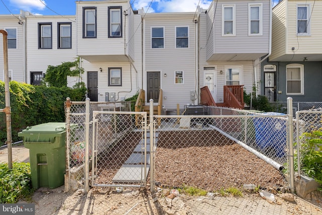 921 N Rose St, Baltimore, MD 21205 - townhome / multi-family property with a gate