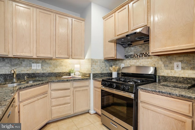13943 Lullaby Rd, Germantown, MD 20874 - kitchen with stainless steel range with gas cooktop, under cabinet range hood, a sink, light brown cabinets, and backsplash
