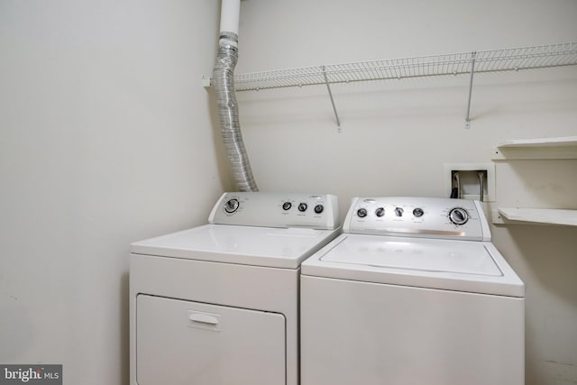 13943 Lullaby Rd, Germantown, MD 20874 - laundry area featuring washer and clothes dryer