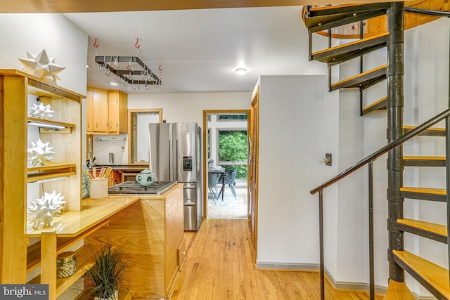 2005 S Quincy St, Arlington, VA 22204 - kitchen featuring appliances with stainless steel finishes and light wood finished floors