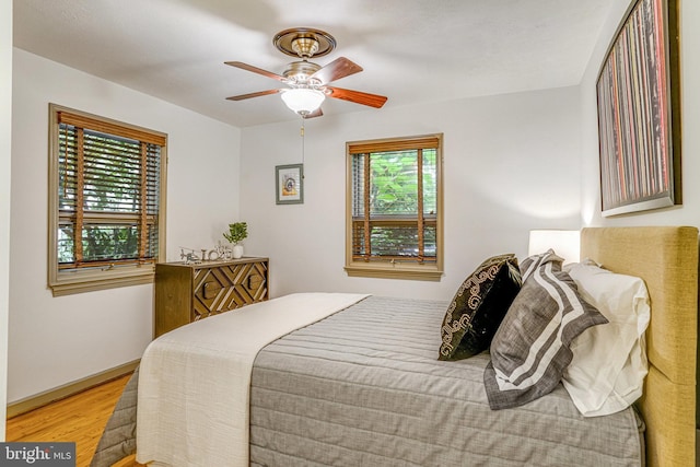 2005 S Quincy St, Arlington, VA 22204 - bedroom featuring wood finished floors, baseboards, and a ceiling fan