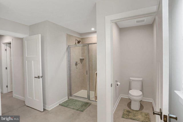 2005 Benjamin Ct, Harrisburg, PA 17110 - full bath with a stall shower, tile patterned flooring, and recessed lighting