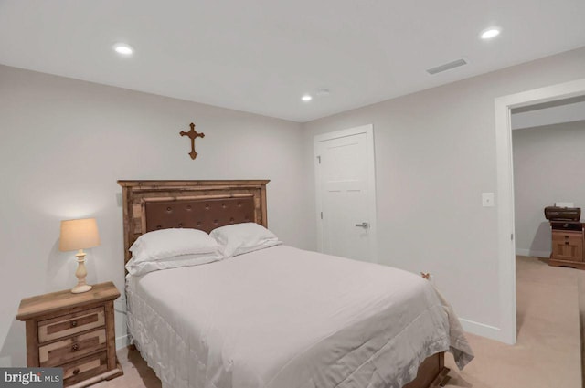 2005 Benjamin Ct, Harrisburg, PA 17110 - bedroom with light carpet and recessed lighting