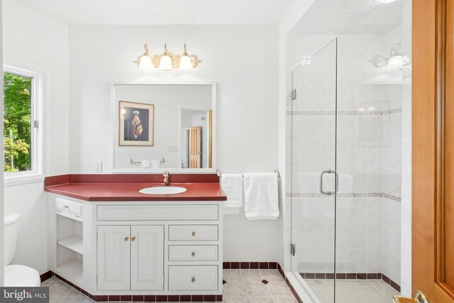 511 Center Hl, Upper Black Eddy, PA 18972 - full bath featuring toilet, vanity, a stall shower, and baseboards