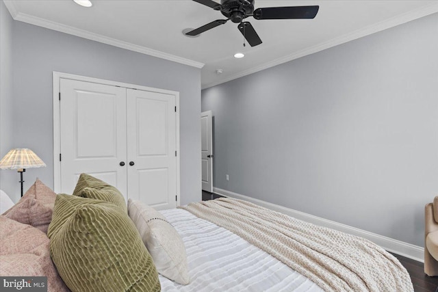 616 Hyson St, Baltimore, MD 21230 - bedroom featuring recessed lighting, a closet, wood finished floors, crown molding, and a ceiling fan