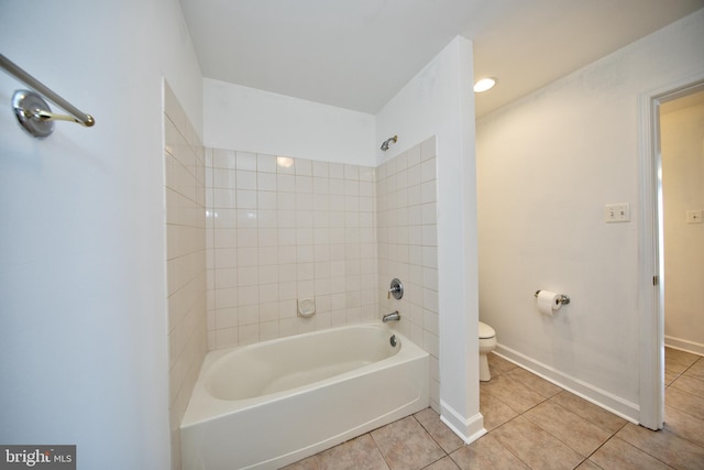 33 Owens Landing Ct Unit 33C, Perryville, MD 21903 - full bath featuring toilet, tile patterned flooring, shower / bathtub combination, and baseboards