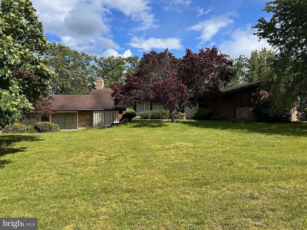 1103 Waugh Rd, Berkeley Springs, WV 25411 - view of green lawn