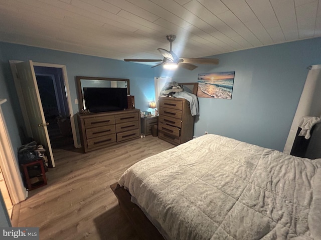 44 Sugarmaple Ln, Levittown, PA 19055 - bedroom featuring light wood-style flooring and a ceiling fan