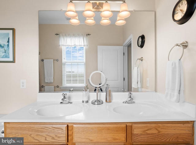64 Fieldmaple Dr, Camden Wyoming, DE 19934 - full bath with double vanity