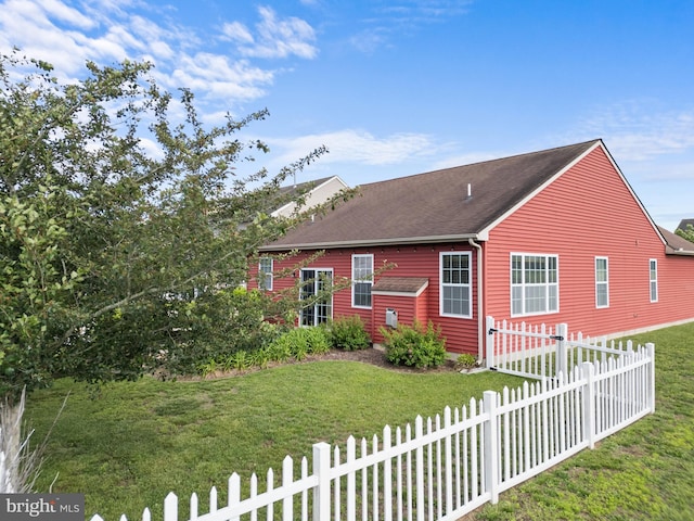 64 Fieldmaple Dr, Camden Wyoming, DE 19934 - rear view of property with roof with shingles