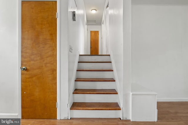 30 Halleck Dr, East Berlin, PA 17316 - staircase with wood finished floors