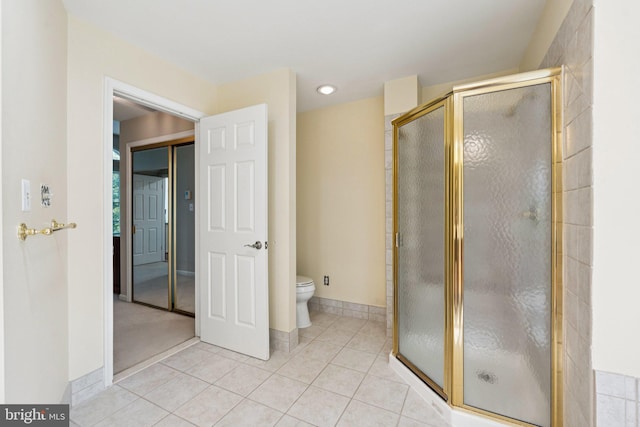 1292 Middleton Ct, Vienna, VA 22182 - full bathroom featuring toilet, a shower stall, tile patterned floors, and baseboards