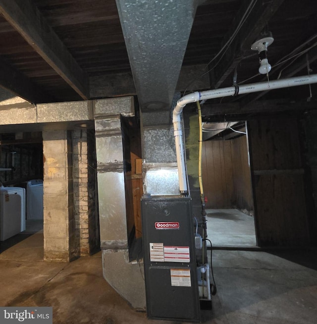 131 Vine St, Bridgeton, NJ 08302 - utilities featuring washer and dryer