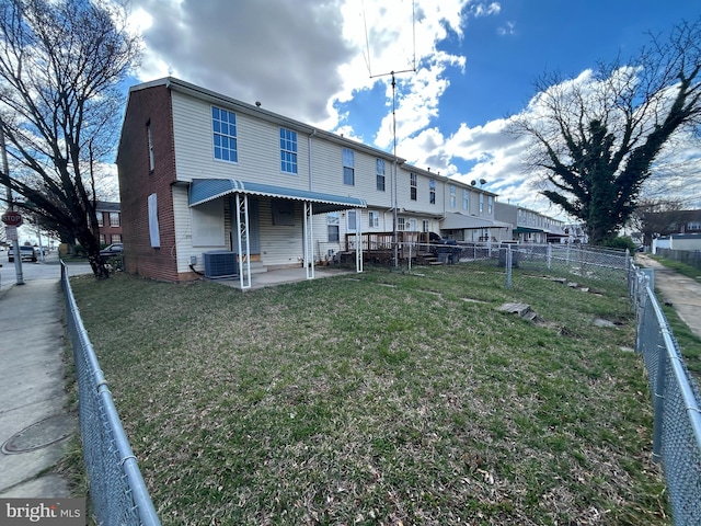 1222 N Calhoun St, Baltimore, MD 21217 - back of property with a patio area