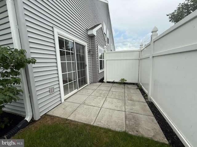 87 Courtyard Dr, Carlisle, PA 17013 - view of patio / terrace