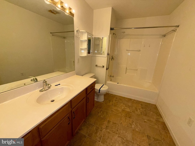 87 Courtyard Dr, Carlisle, PA 17013 - full bath featuring toilet, vanity, shower / bathtub combination, and baseboards