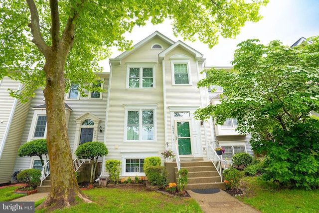 6904 Compton Ln, Centreville, VA 20121 - view of property
