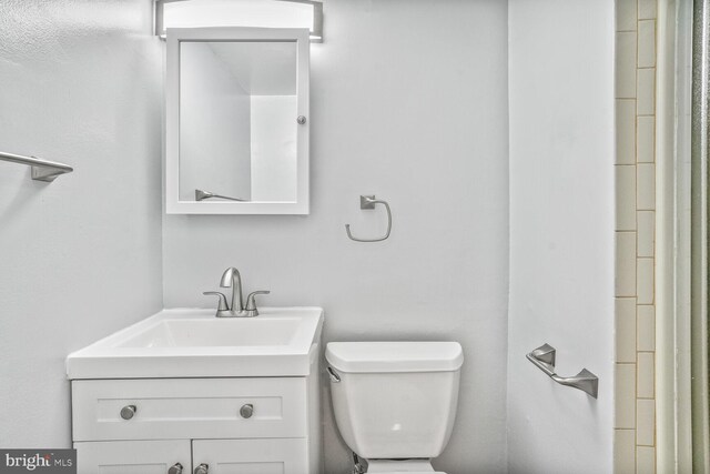 8001 Chanute Pl Unit 16/5, Falls Church, VA 22042 - bathroom with vanity and toilet