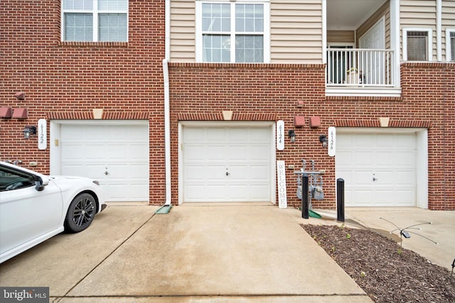 6124 Aster Haven Cir, Haymarket, VA 20169 - garage with driveway