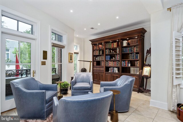 913A Caroline St, Fredericksburg, VA 22401 - sitting room with light tile patterned floors and recessed lighting