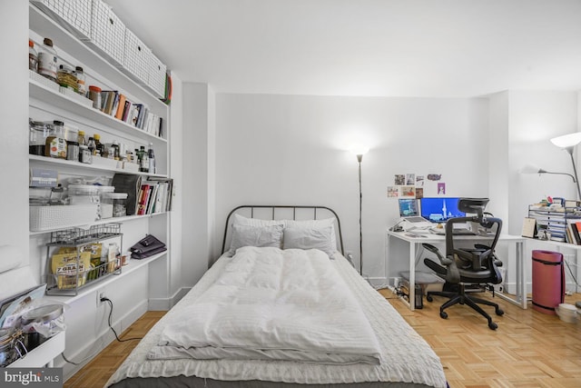 950 25th St NW Unit 301N, Washington, DC 20037 - bedroom featuring a desk