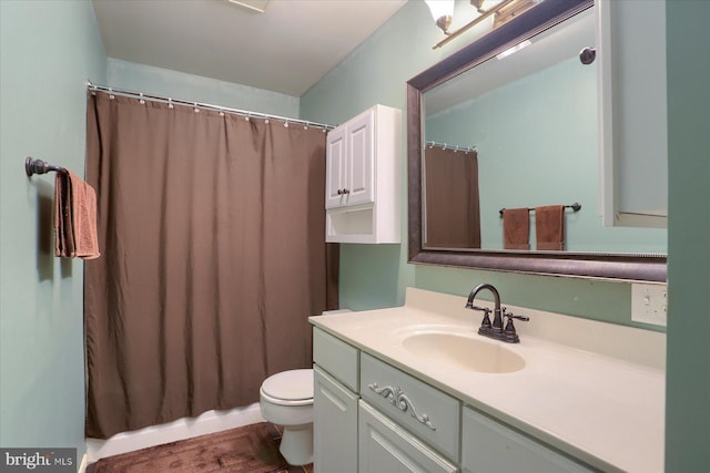618 Mill Race Ct, Carlisle, PA 17013 - full bathroom featuring vanity, toilet, and a shower with curtain