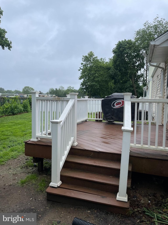 325 Jencohallo Ave, Hamilton, NJ 08619 - view of wooden deck