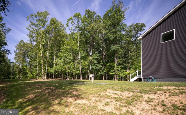610 Long Meadow Dr, Fredericksburg, VA 22406 - view of green lawn