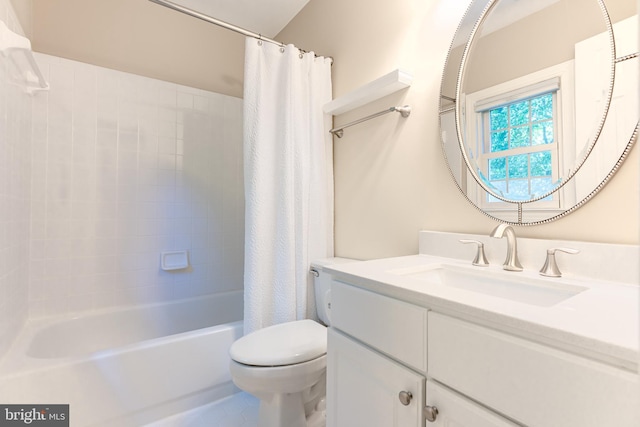13016 Brookmead Dr, Manassas, VA 20112 - full bathroom with toilet, vanity, and shower / bath combo