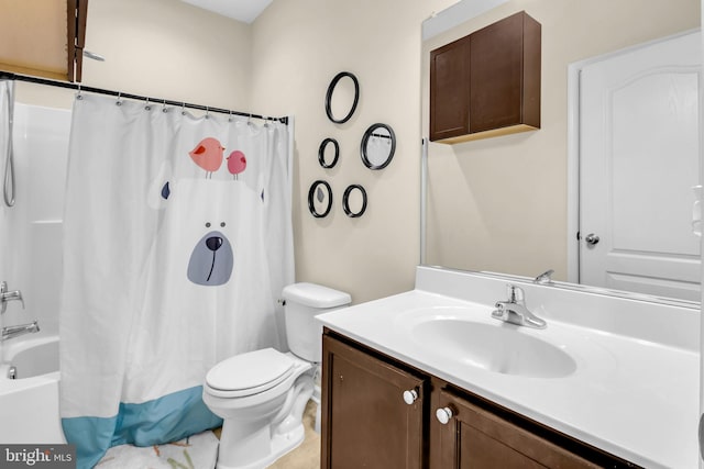 3536 Pipestone Pl, Waldorf, MD 20601 - full bathroom featuring vanity, toilet, and shower / bath combination with curtain