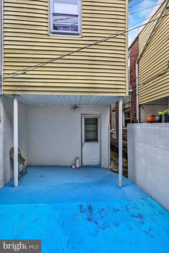 406 S Eaton St, Baltimore, MD 21224 - view of patio