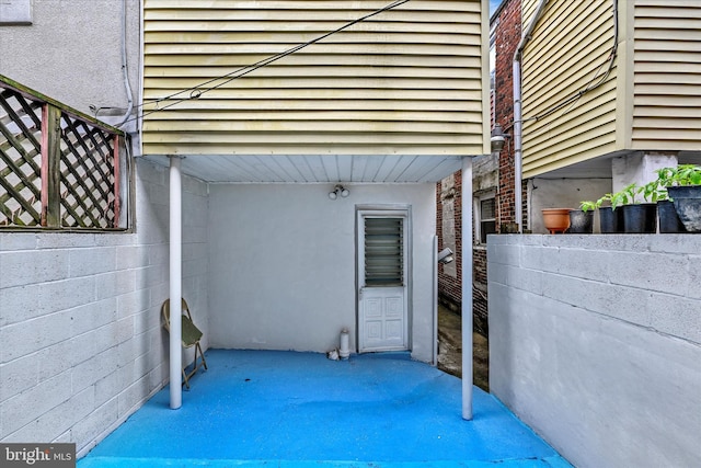 406 S Eaton St, Baltimore, MD 21224 - view of patio