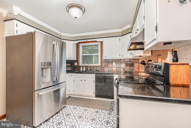 kitchen with black appliances, a sink, under cabinet range hood, dark countertops, and ornamental molding