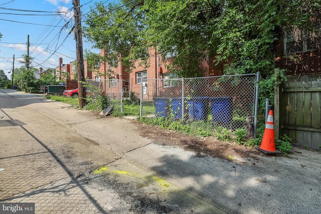 4825 3rd St NW, Washington, DC 20011 - view of gate