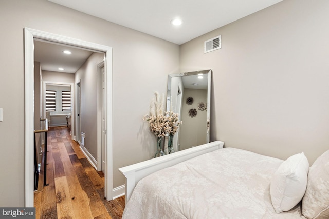 2305 S Croskey St, Philadelphia, PA 19145 - bedroom featuring wood finished floors, recessed lighting, and baseboards