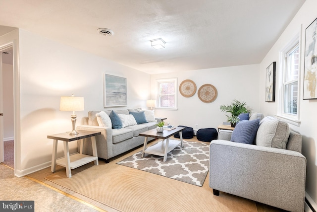 522 Goucher Blvd, Baltimore, MD 21286 - living room with baseboards