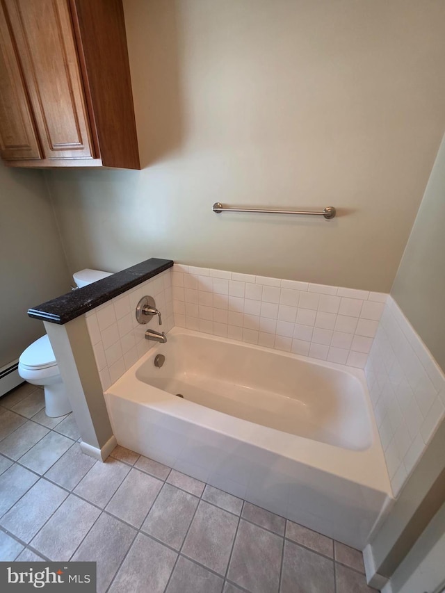 616 Sylvan Pl, Harrisburg, PA 17109 - full bath with tile patterned floors, toilet, and a garden tub