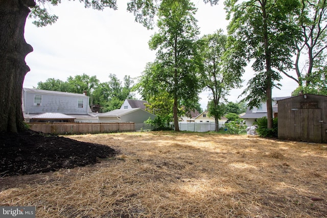 2 Baltimore Ave, Glen Burnie, MD 21061 - view of yard