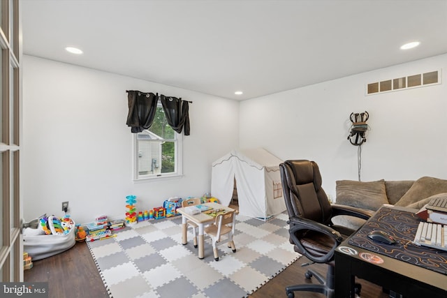 504 Ridge Dr, Douglassville, PA 19518 - home office featuring recessed lighting and wood finished floors