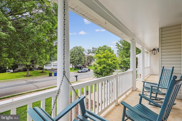 831 Macalister Dr SE, Leesburg, VA 20175 - view of covered porch