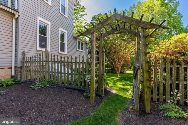 922 8th Ave, Prospect Park, PA 19076 - view of yard
