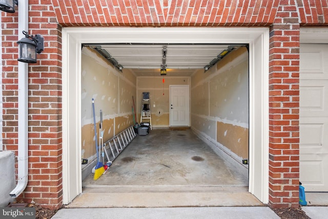 13800 Breezy Ridge Way Unit 101, Woodbridge, VA 22191 - view of garage