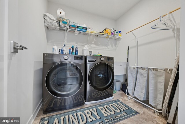 131 Junction Rd, Media, PA 19063 - laundry area featuring separate washer and dryer