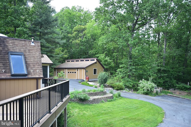 4027 Trego Mountain Rd, Keedysville, MD 21756 - view of grassy yard featuring an outdoor structure and a detached garage