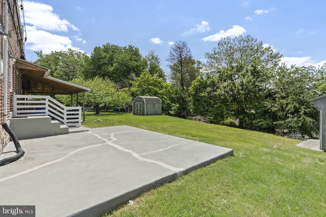 4022 Evans Ln, Drexel Hill, PA 19026 - view of grassy yard featuring a patio area and view of scattered trees